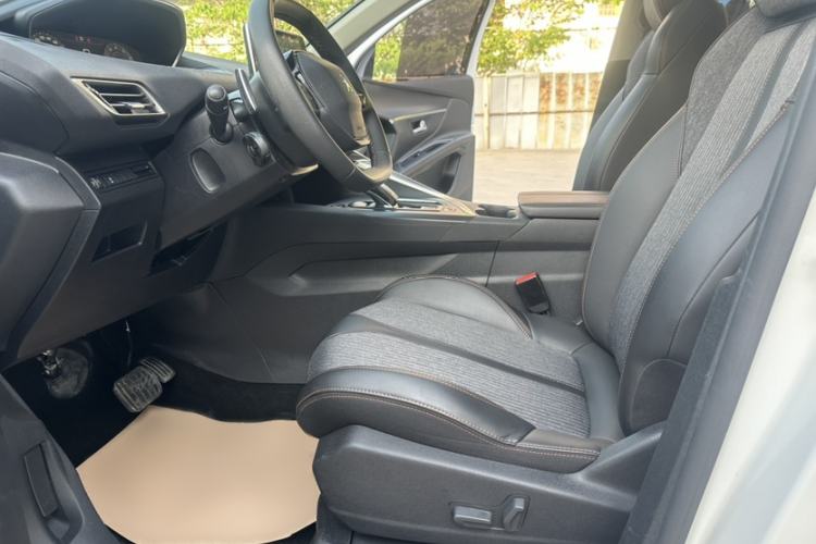 Used Peugeot 5008 2019 350THP 7-Seater Elite Edition Left Front Seat