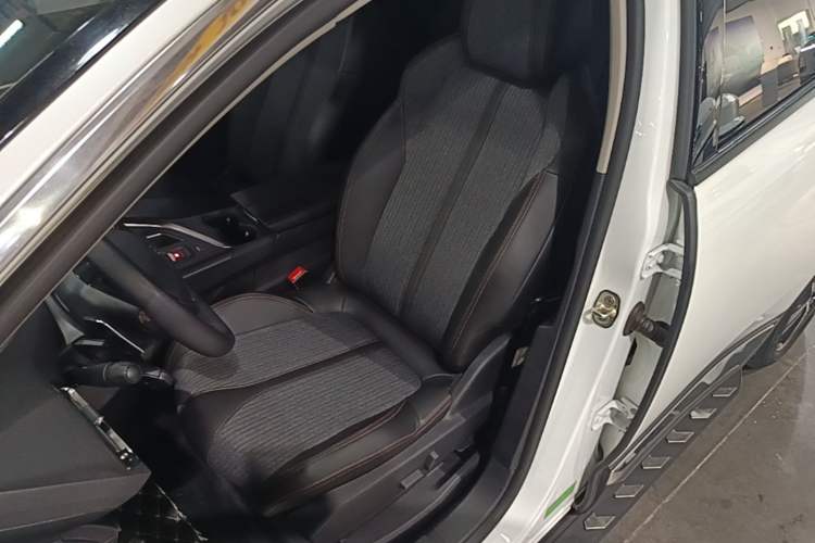 Used Peugeot 5008 2019 380THP 5-Seater Elite Edition Left Front Seat