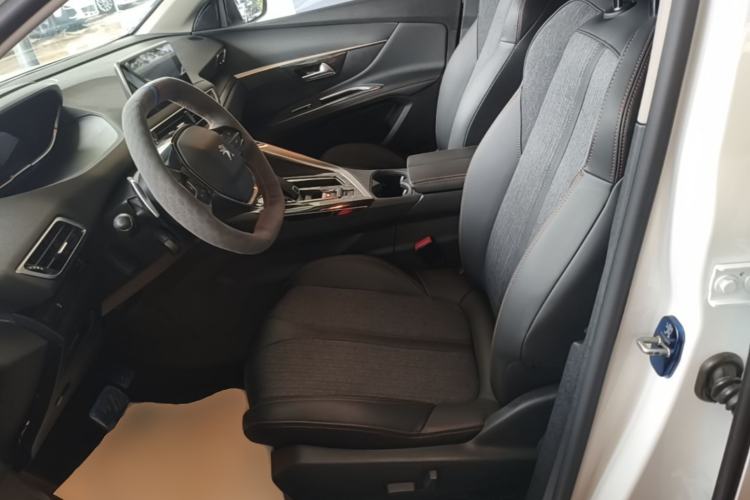 Used Peugeot 5008 2019 400THP 7-Seater Flagship Edition Left Front Seat