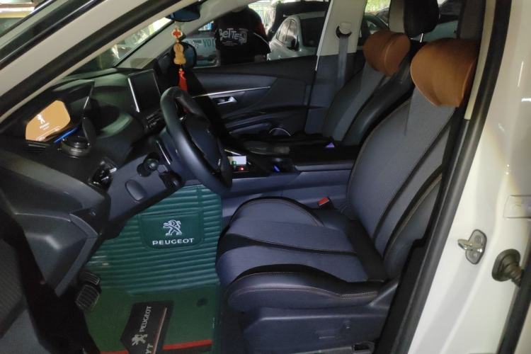 Used Peugeot 5008 2019 360THP 7-Seater Flagship Edition Left Front Seat