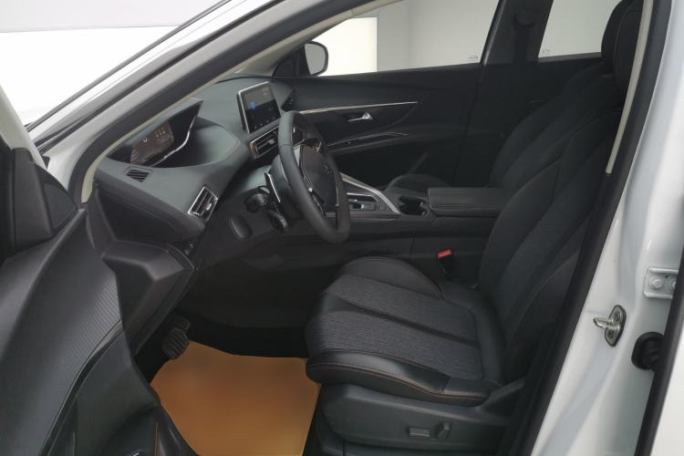 Used Peugeot 5008 2019 350THP 5-seat Elite Edition Left Front Seat