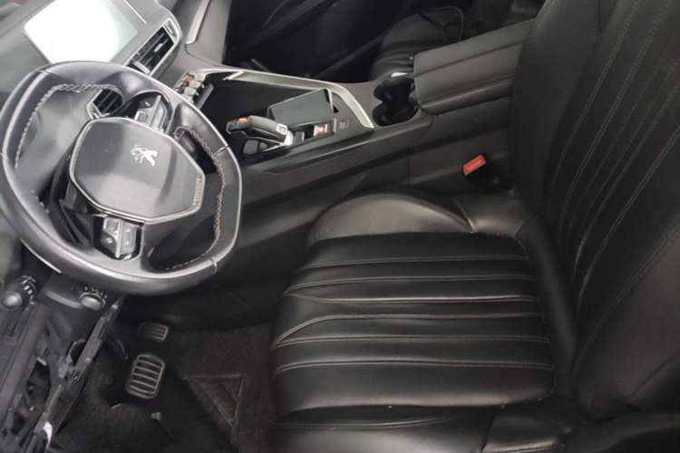 Used Peugeot 5008 2019 380THP 7-Seater Elite Edition Left Front Seat