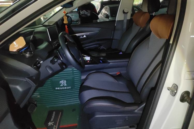 Used Peugeot 5008 2019 360THP 7-Seater Flagship Edition Left Front Seat