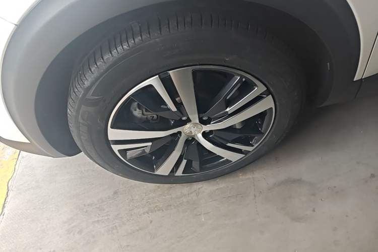 Used Peugeot 5008 2019 380THP 7-Seater Elite Edition Left Front Wheel Hub