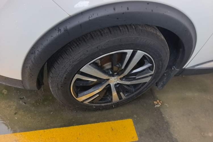 Used Peugeot 5008 2019 Revised 360THP 5-Seater Leading Edition Left Front Wheel Hub