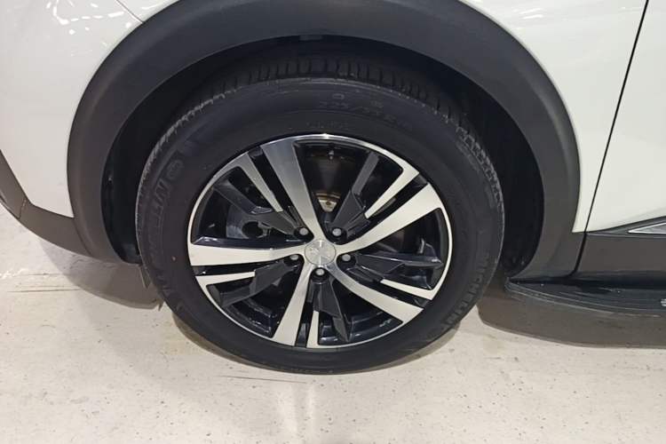 Used Peugeot 5008 2019 380THP 5-Seater Elite Edition Left Front Wheel Hub