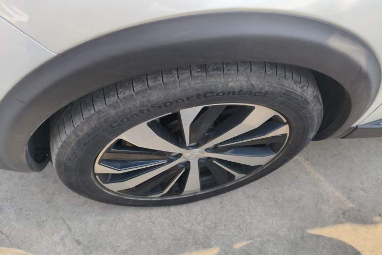 Used Peugeot 5008 2019 380THP 7-Seater Luxury GT Edition Left Front Wheel Hub