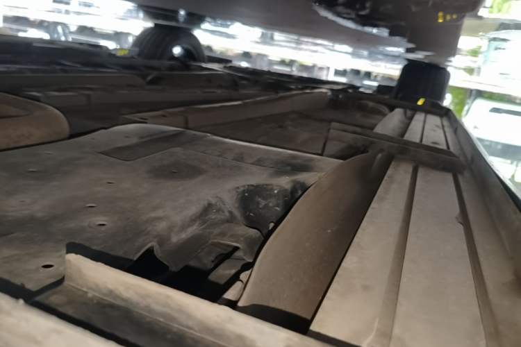 Used Peugeot 5008 2019 400THP 7-Seater Flagship Edition Left Side Sill