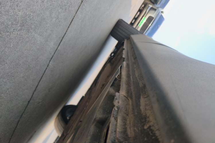 Used Peugeot 5008 2019 380THP 7-Seater Luxury GT Edition Left Side Sill
