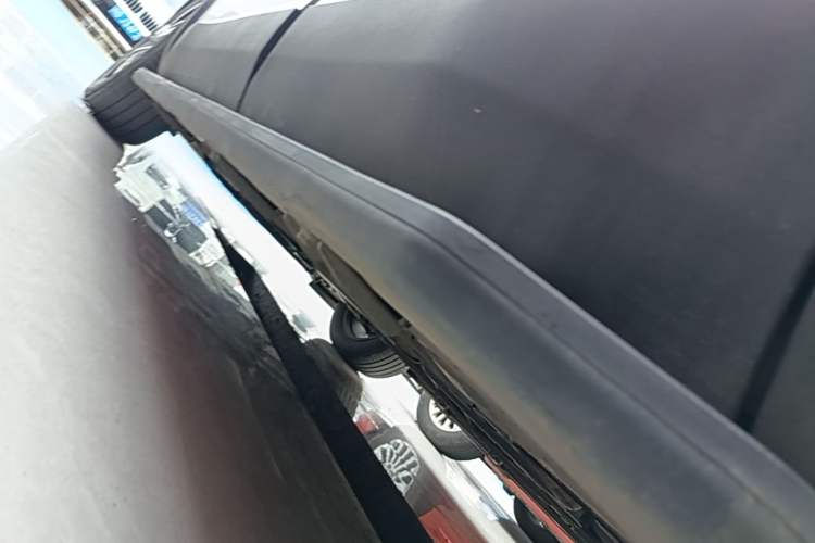 Used Peugeot 5008 2019 350THP 7-Seater Elite Edition Left Side Sill