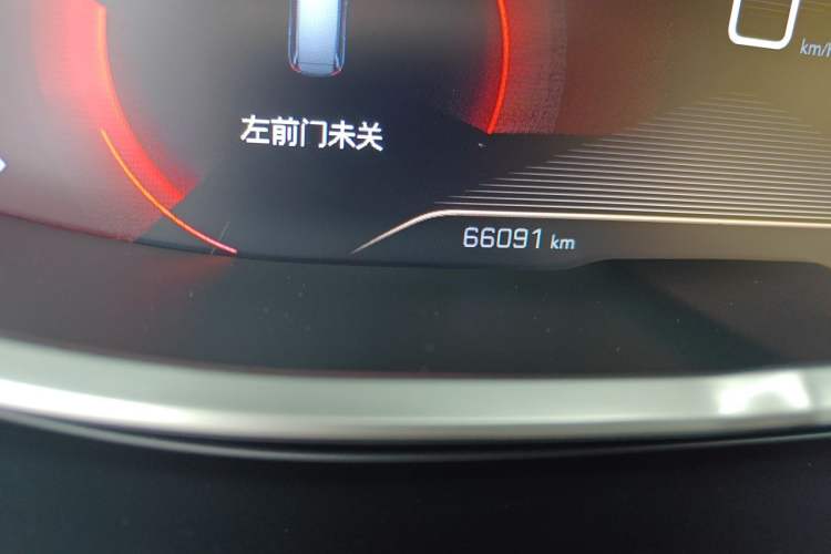 Used Peugeot 5008 2019 350THP 5-seat Elite Edition Odometer Close Up