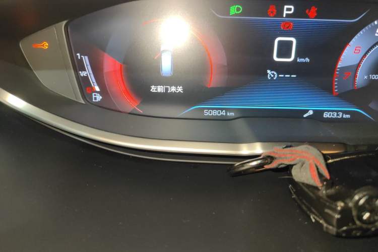 Used Peugeot 5008 2019 380THP 7-Seater Elite Edition Odometer Close Up