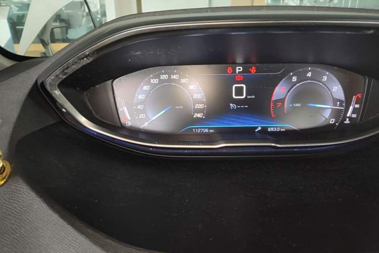 Used Peugeot 5008 2019 380THP 7-Seater Elite Edition Odometer Close Up