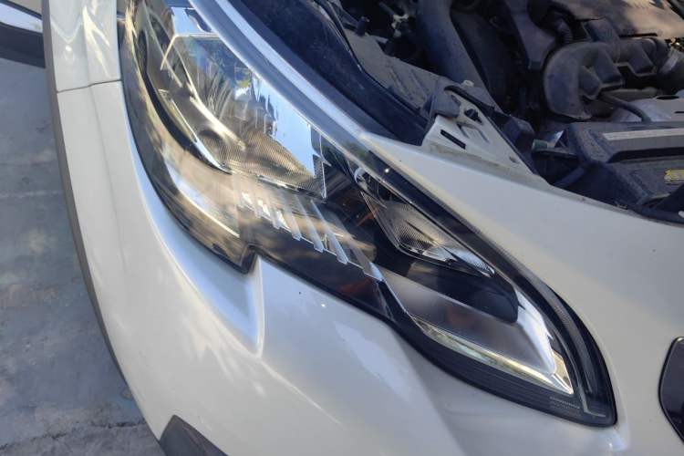 Used Peugeot 5008 2019 350THP 5-seat Leading Edition Right Front Headlight