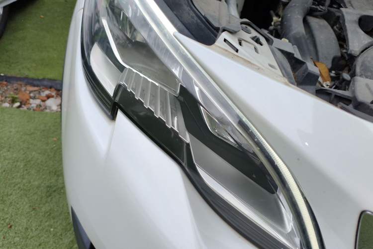 Used Peugeot 5008 2019 350THP 7-Seater Elite Edition Right Front Headlight
