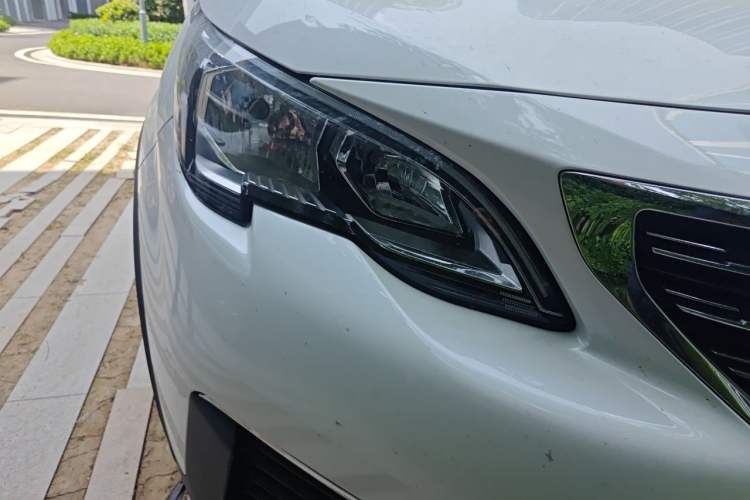 Used Peugeot 5008 2019 350THP 7-Seater Elite Edition Right Front Headlight