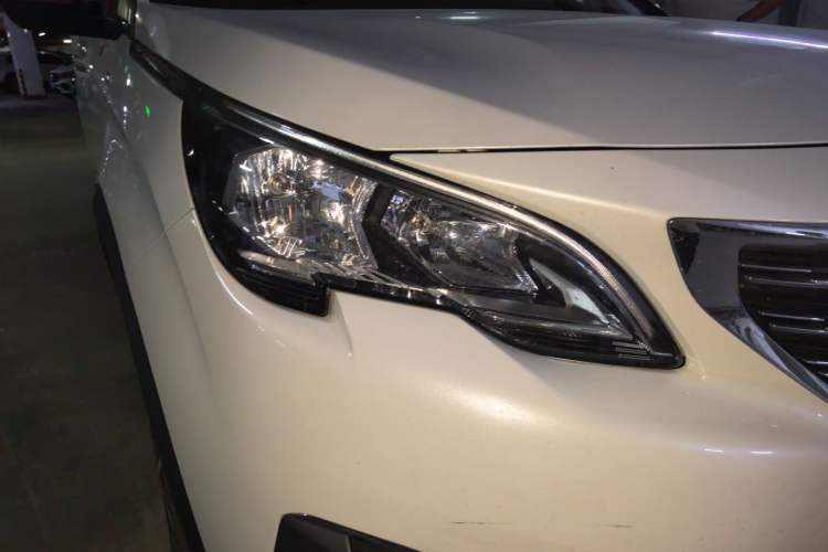 Used Peugeot 5008 2019 350THP 7-Seater Elite Edition Right Front Headlight