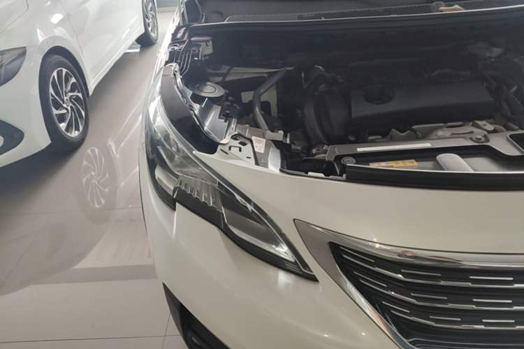 Used Peugeot 5008 2019 380THP 7-Seater Elite Edition Right Front Headlight