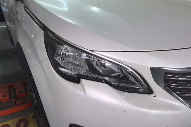 Used Peugeot 5008 2019 380THP 5-Seater Elite Edition Right Front Headlight
