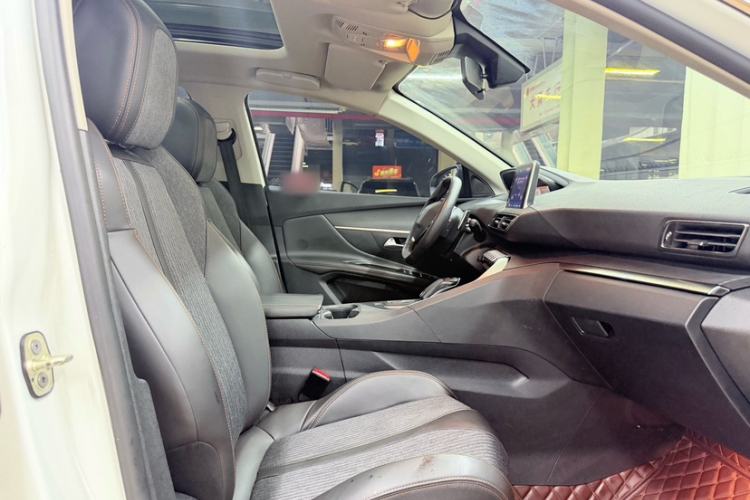 Used Peugeot 5008 2019 380THP 5-Seater Elite Edition Right Front Seat