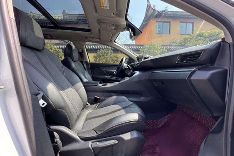 Used Peugeot 5008 2019 380THP 5-Seater Elite Edition Right Front Seat