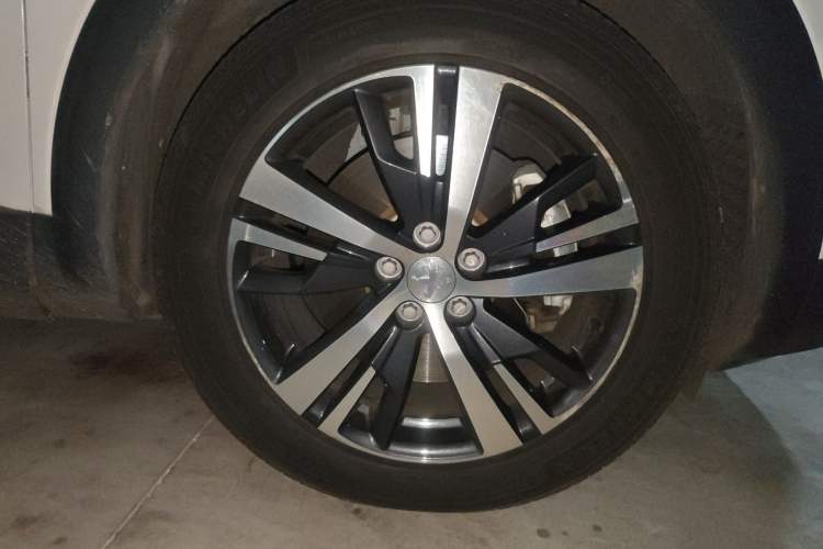 Used Peugeot 5008 2019 380THP 5-Seater Elite Edition Right Front Wheel Hub