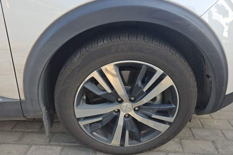 Used Peugeot 5008 2019 350THP 7-Seater Elite Edition Right Front Wheel Hub