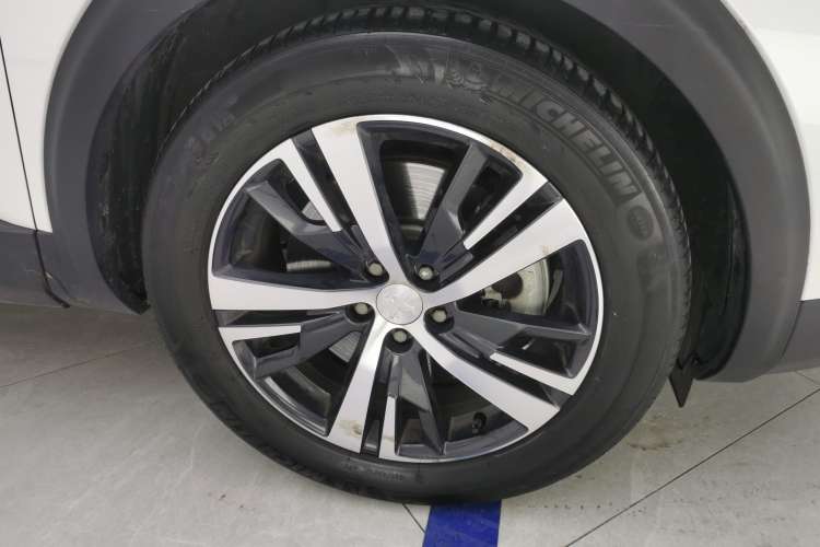 Used Peugeot 5008 2019 350THP 5-seat Elite Edition Right Front Wheel Hub