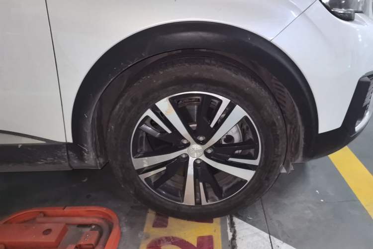 Used Peugeot 5008 2019 380THP 5-Seater Elite Edition Right Front Wheel Hub