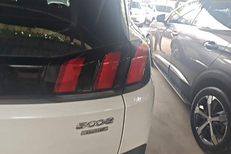 Used Peugeot 5008 2019 380THP 7-Seater Elite Edition Right Rear Taillight