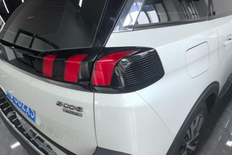 Used Peugeot 5008 2019 Revised Version 360THP 5-Seater Elite Edition Right Rear Taillight