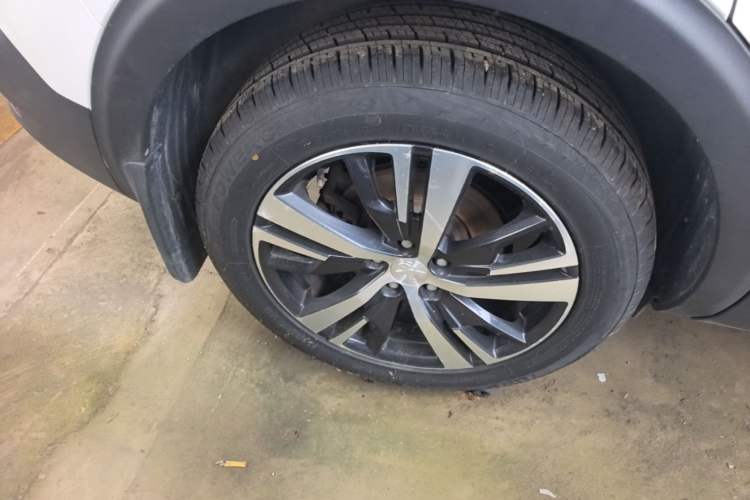 Used Peugeot 5008 2019 Revised 360THP 5-Seater Leading Edition Right Rear Wheel Hub