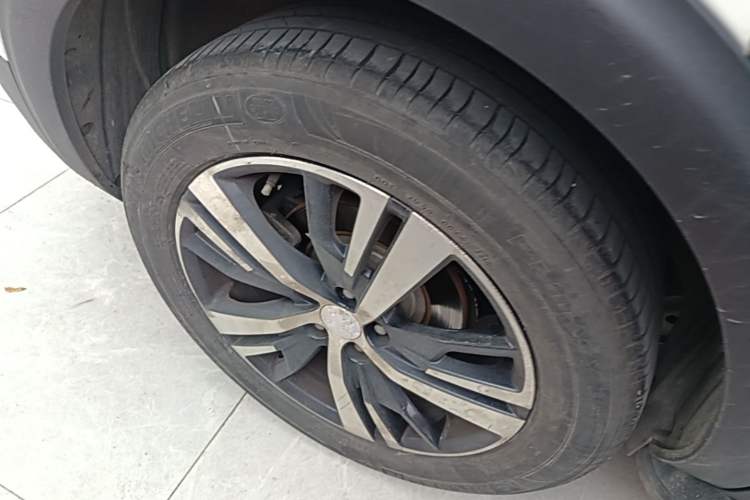 Used Peugeot 5008 2019 350THP 7-Seater Elite Edition Right Rear Wheel Hub