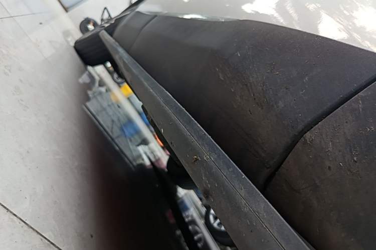 Used Peugeot 5008 2019 350THP 7-Seater Elite Edition Right Side Sill