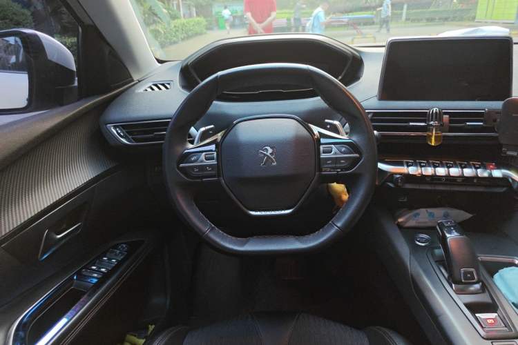 Used Peugeot 5008 2019 380THP 5-Seater Elite Edition Steering Wheel