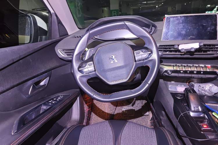 Used Peugeot 5008 2019 380THP 7-Seater Elite Edition Steering Wheel