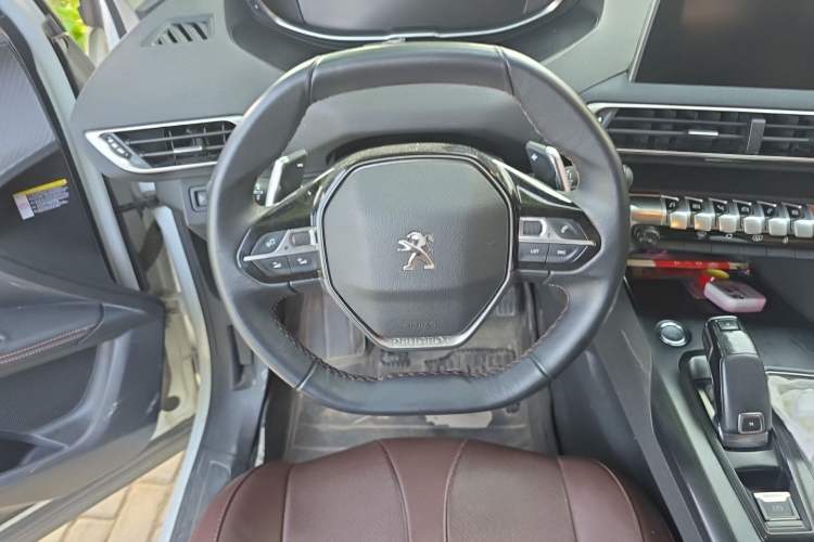 Used Peugeot 5008 2019 350THP 7-Seater Elite Edition Steering Wheel