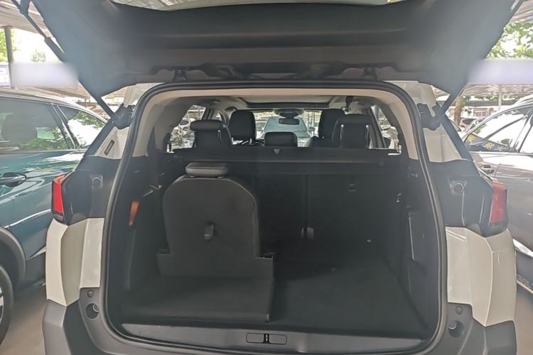 Used Peugeot 5008 2019 380THP 7-Seater Elite Edition Trunk