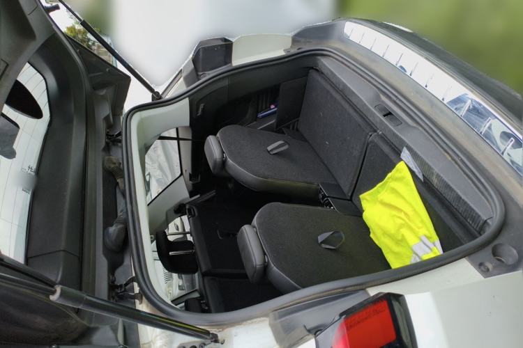 Used Peugeot 5008 2019 350THP 7-Seater Elite Edition Trunk