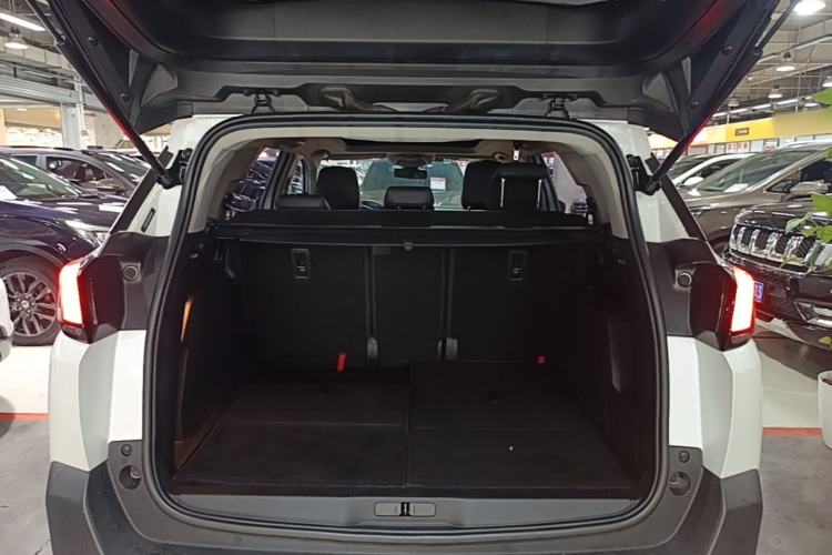 Used Peugeot 5008 2019 380THP 5-Seater Elite Edition Trunk