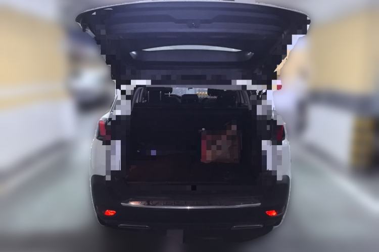 Used Peugeot 5008 2019 380THP 5-Seater Elite Edition Trunk
