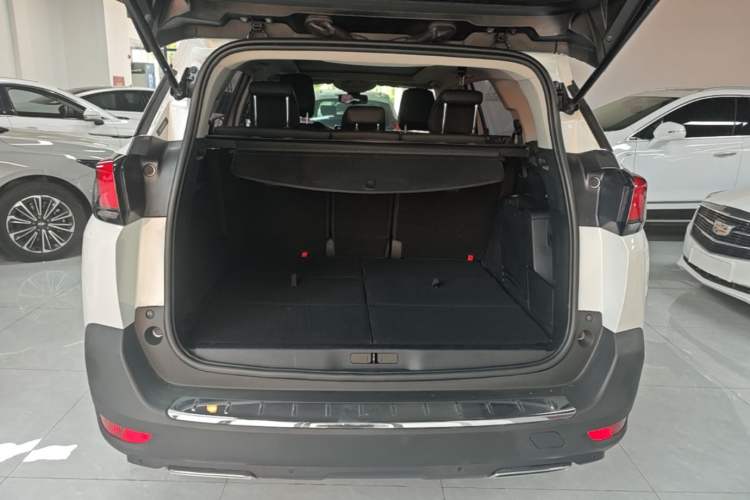 Used Peugeot 5008 2019 350THP 5-seat Elite Edition Trunk
