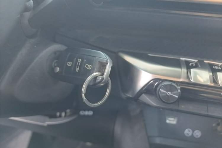 Used Peugeot 5008 2019 Revised 360THP 5-Seater Leading Edition Vehicle Key