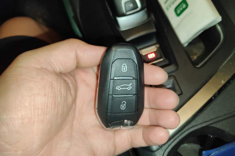 Used Peugeot 5008 2019 360THP 7-Seater Flagship Edition Vehicle Key