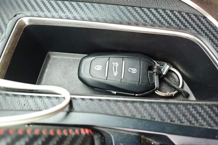 Used Peugeot 5008 2019 Revised Version 360THP 5-Seater Elite Edition Vehicle Key