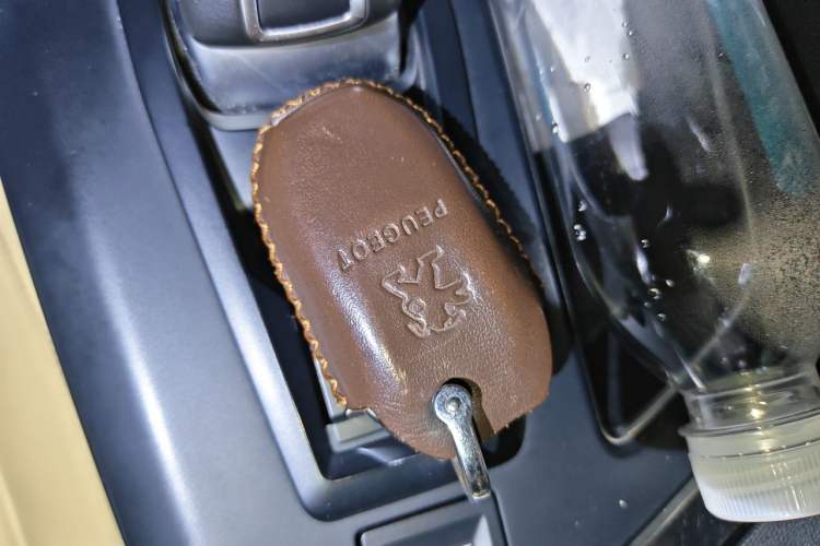 Used Peugeot 5008 2019 360THP 5-Seat Elite Edition Vehicle Key