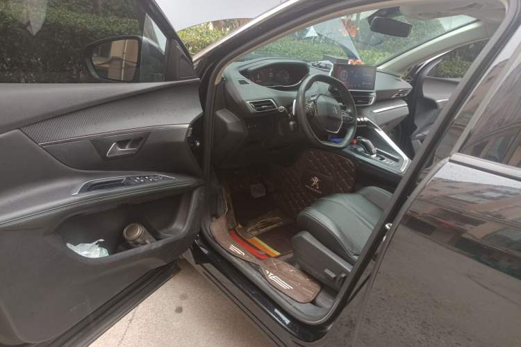 Used Peugeot 5008 2021 360THP 5-Seater Strength Edition Driver Seat