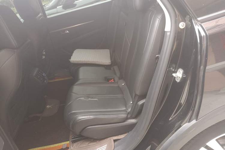 Used Peugeot 5008 2021 360THP 5-Seater Strength Edition Left Rear Seat