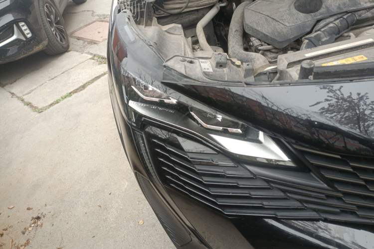 Used Peugeot 5008 2021 360THP 5-Seater Strength Edition Right Front Headlight