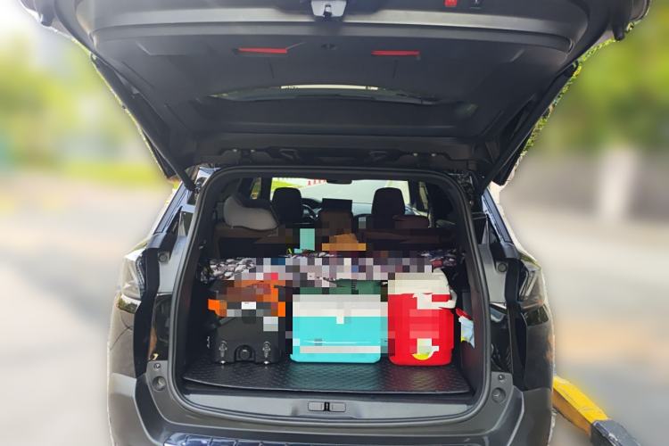 Used Peugeot 5008 2021 400THP 7-Seater Flagship GT Edition Trunk